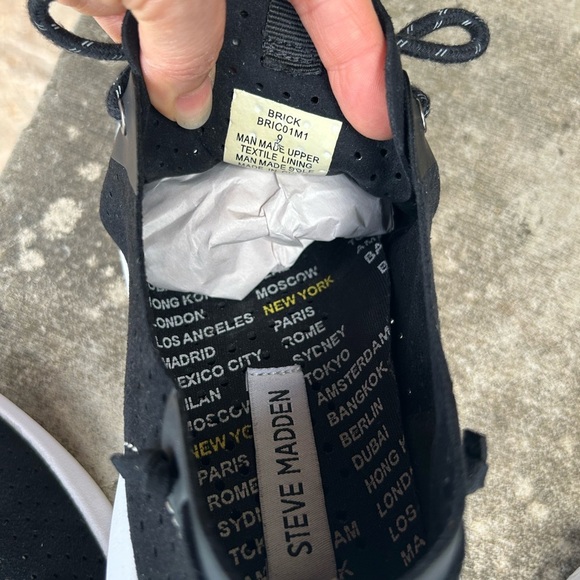 Steve Madden Brick black lightweight mens sneakers w/breathable Design Sz-9. M - Picture 11 of 12